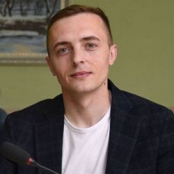 Ярощук Я. О.